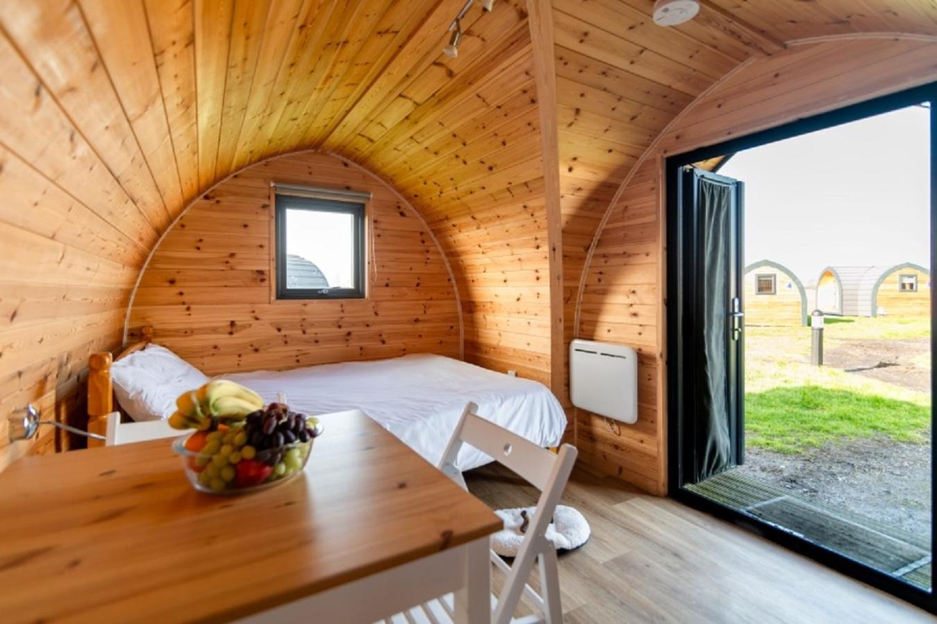 Camping Pods Trevella Holiday Park Кранток Екстер'єр фото